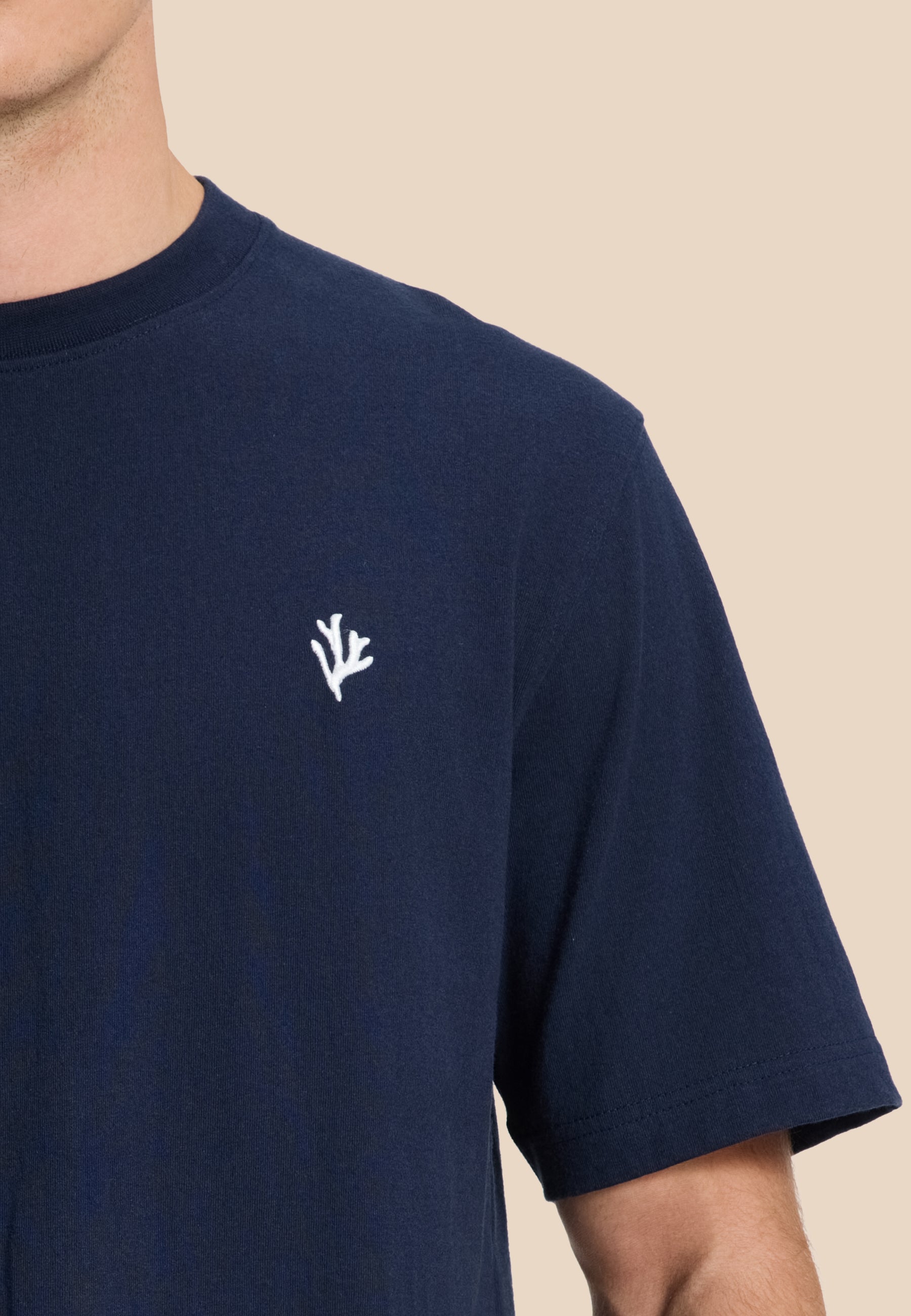 FINN relaxed t-shirt coral logo | dark navy