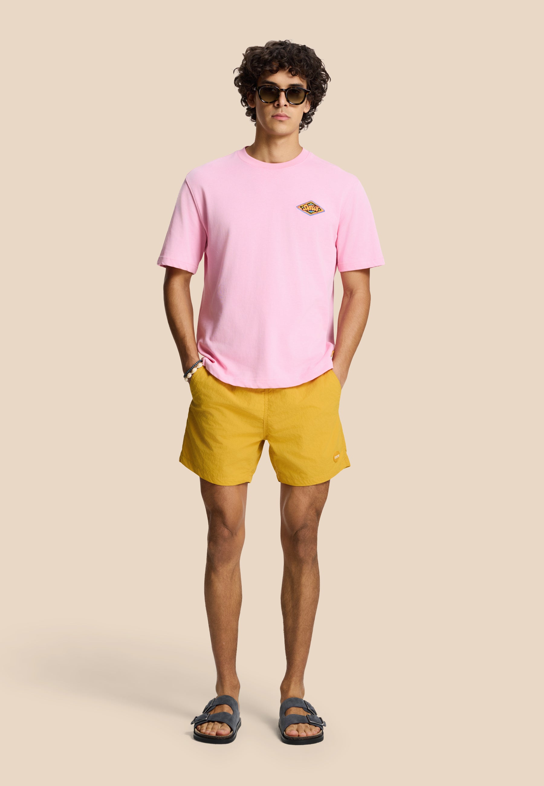 FINN relaxed t-shirt shiwi badge