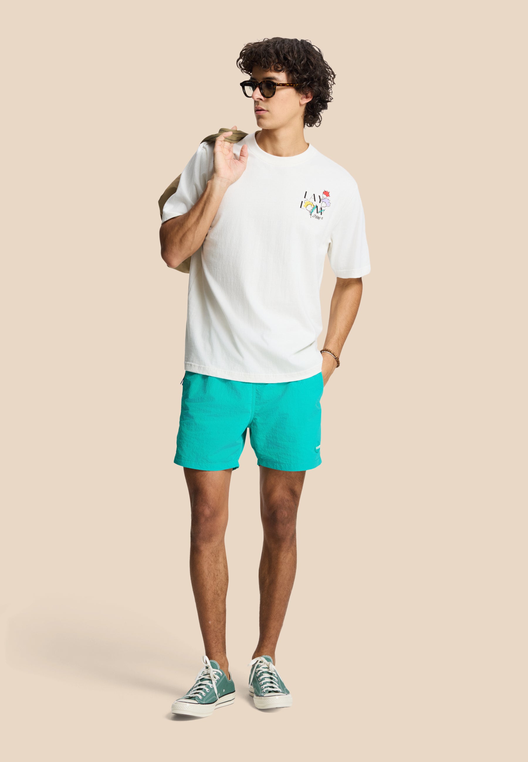 FINN relaxed t-shirt sketched flowers | white