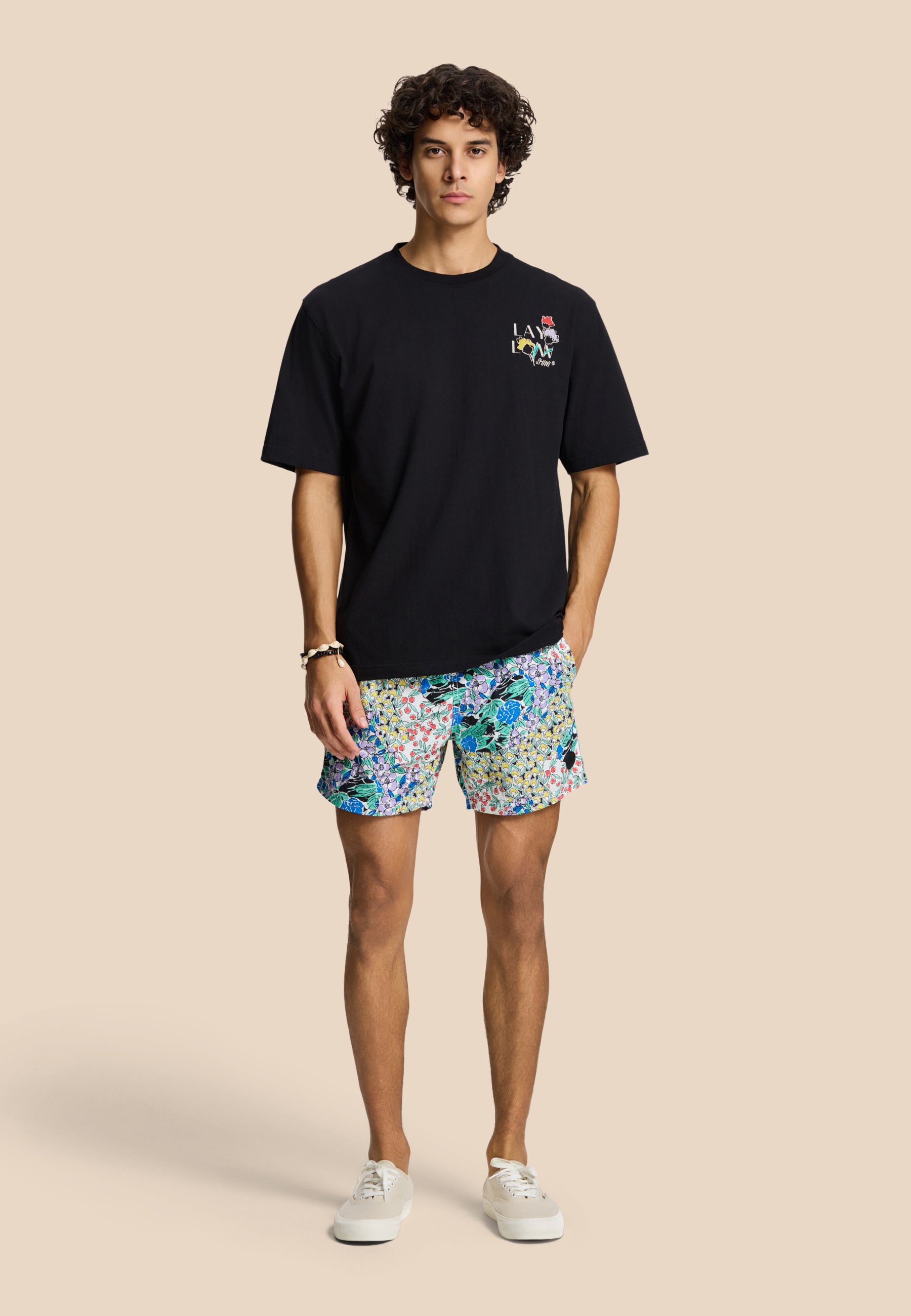 FINN relaxed t-shirt sketched flowers | black
