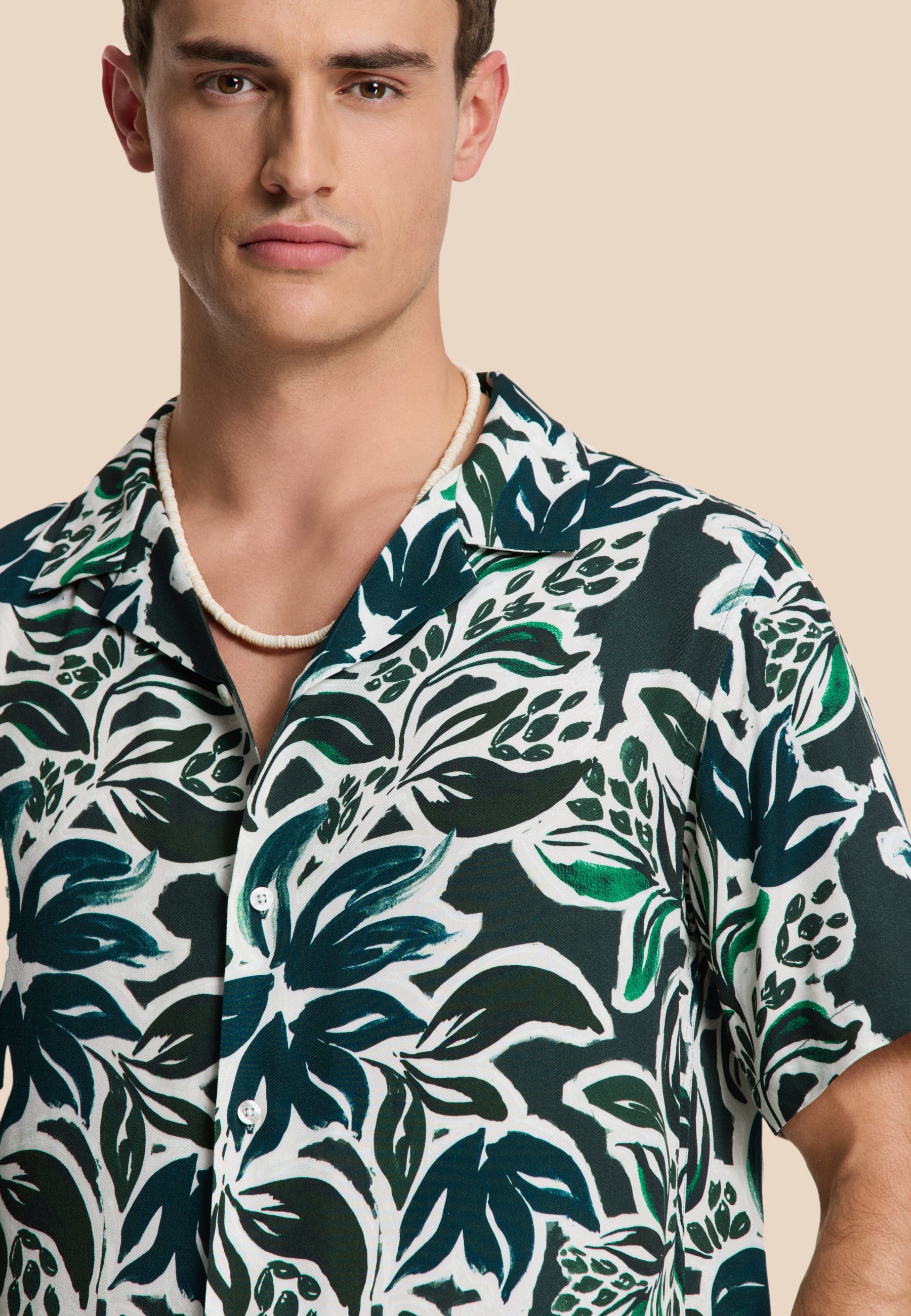 VIC short sleeve shirt floral leafs | green