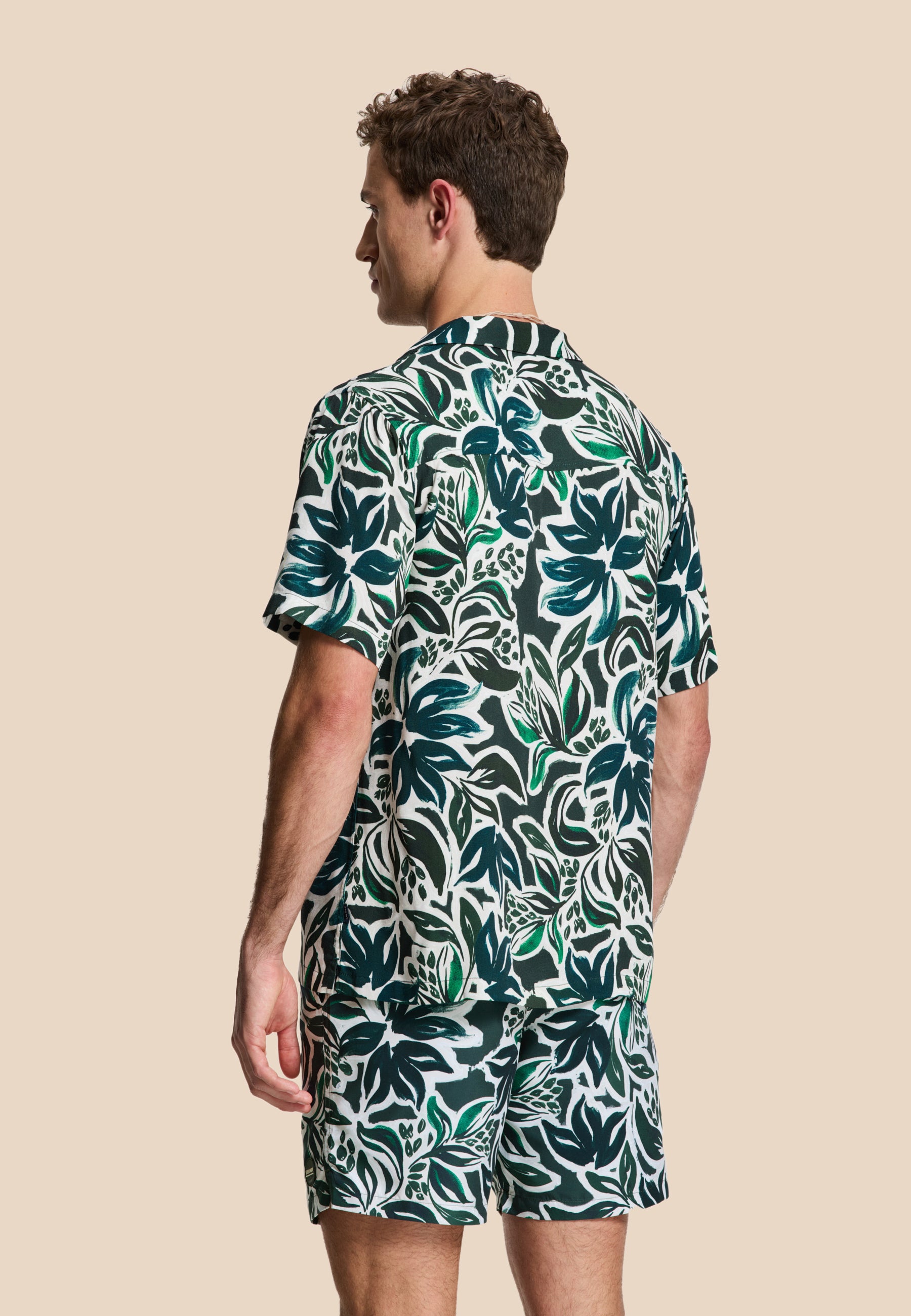 VIC short sleeve shirt floral leafs | green