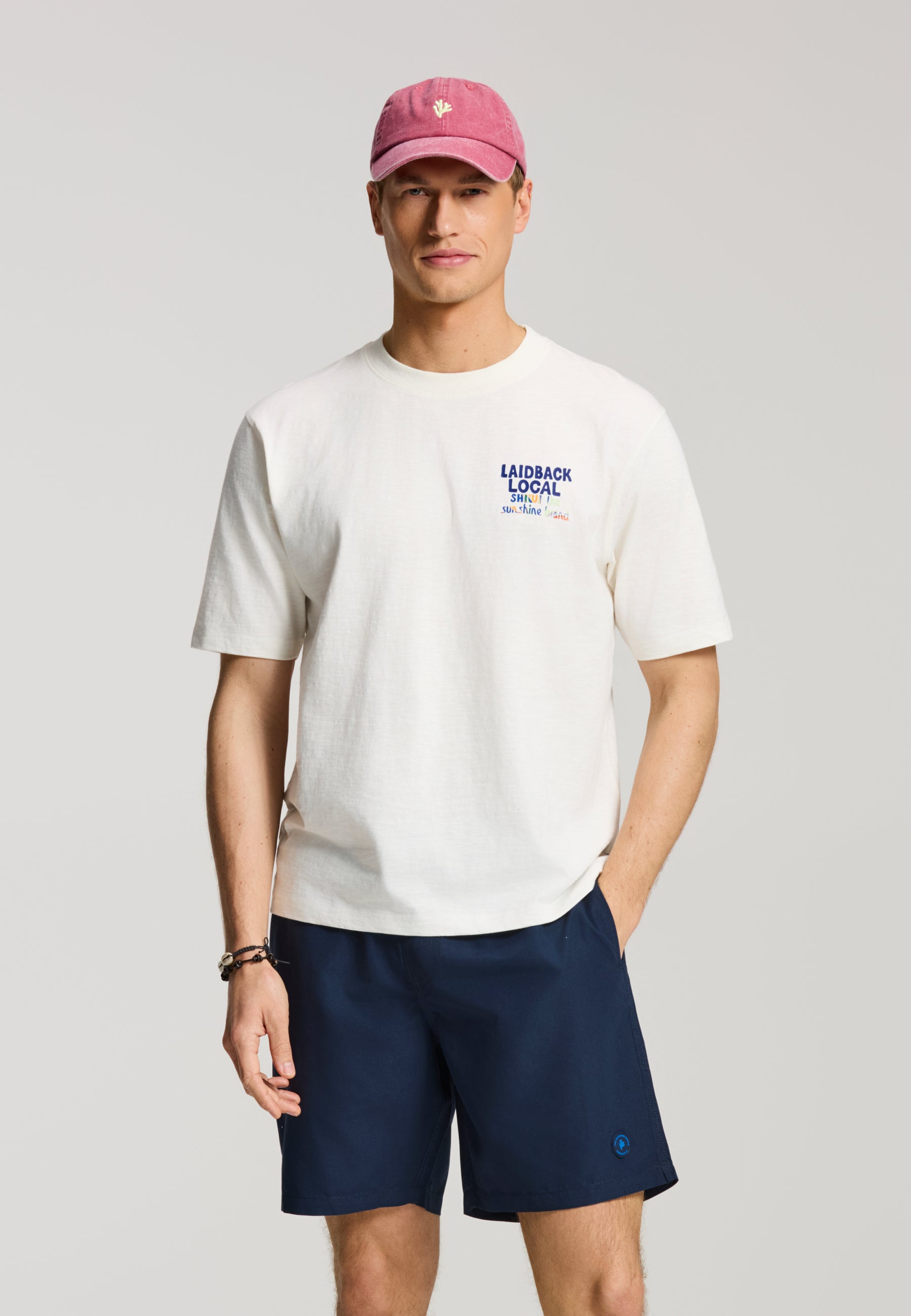 FINN relaxed fit laidback local t-shirt | white - Shiwi