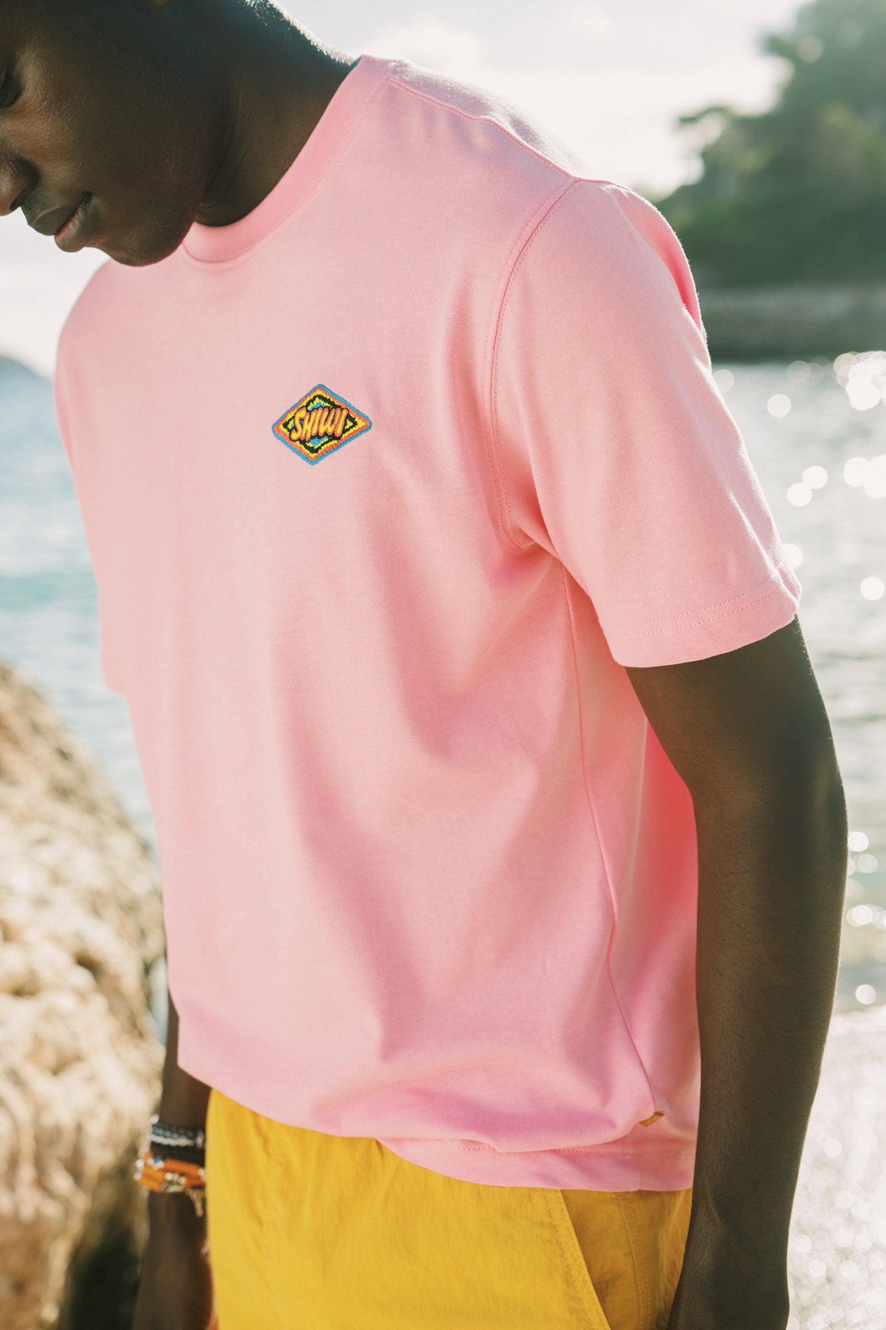 FINN relaxed t-shirt shiwi badge