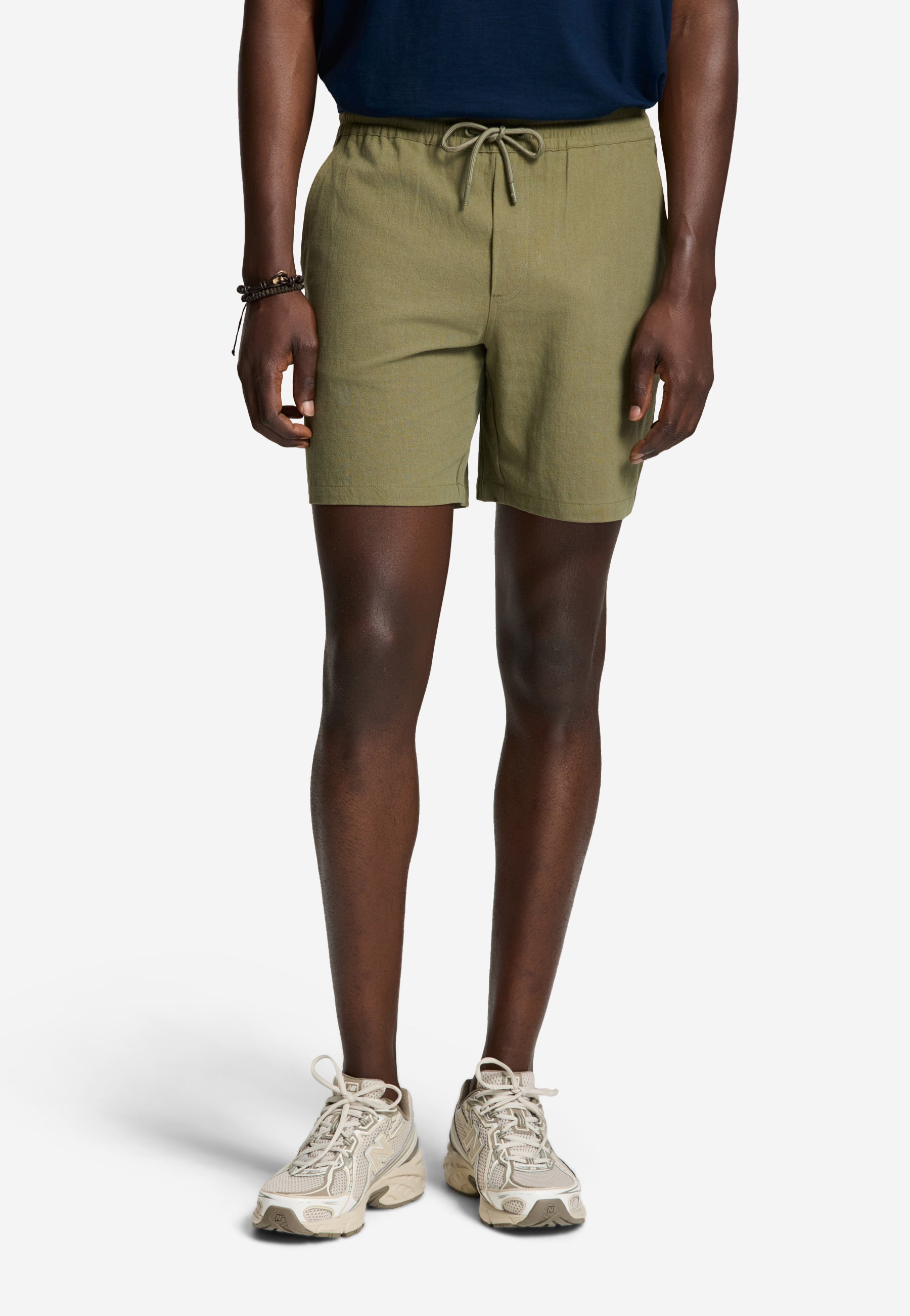 JOSH shorts crepe structure | green olive mist