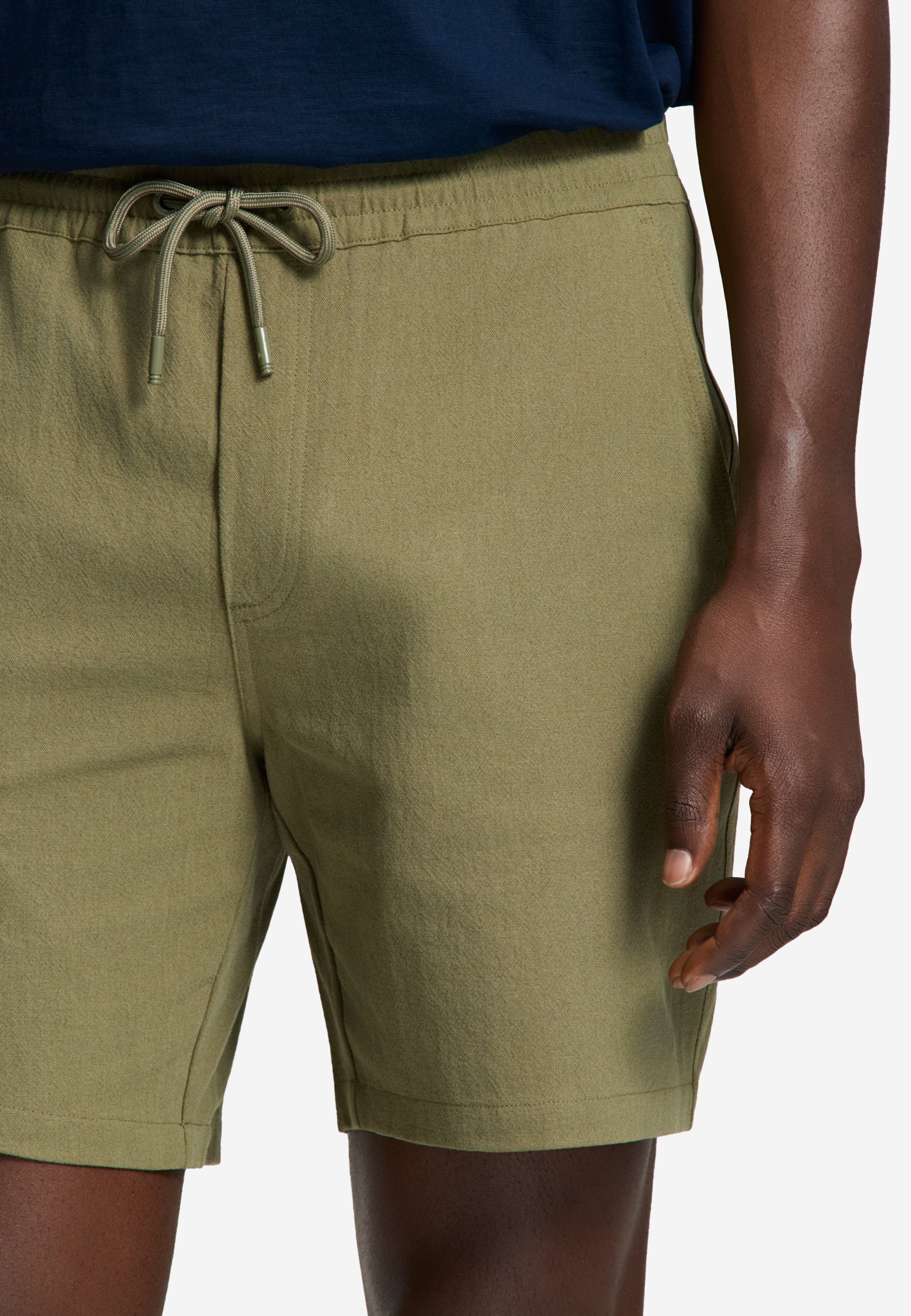 JOSH shorts crepe structure | green olive mist