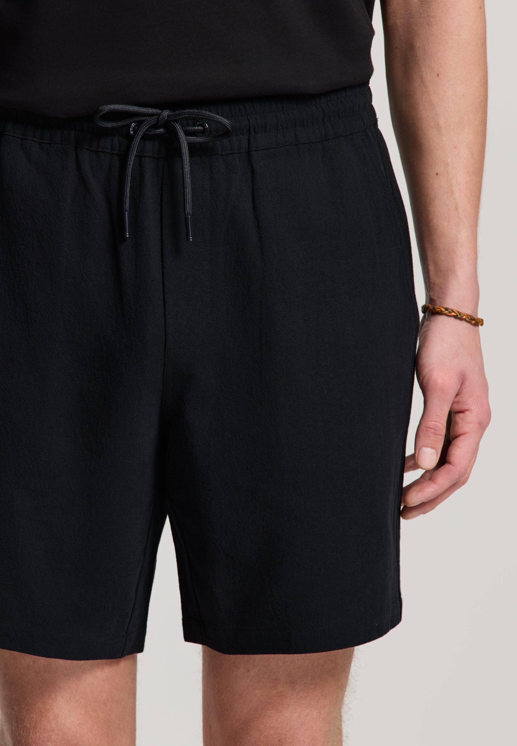 JOSH shorts crepe structure | black