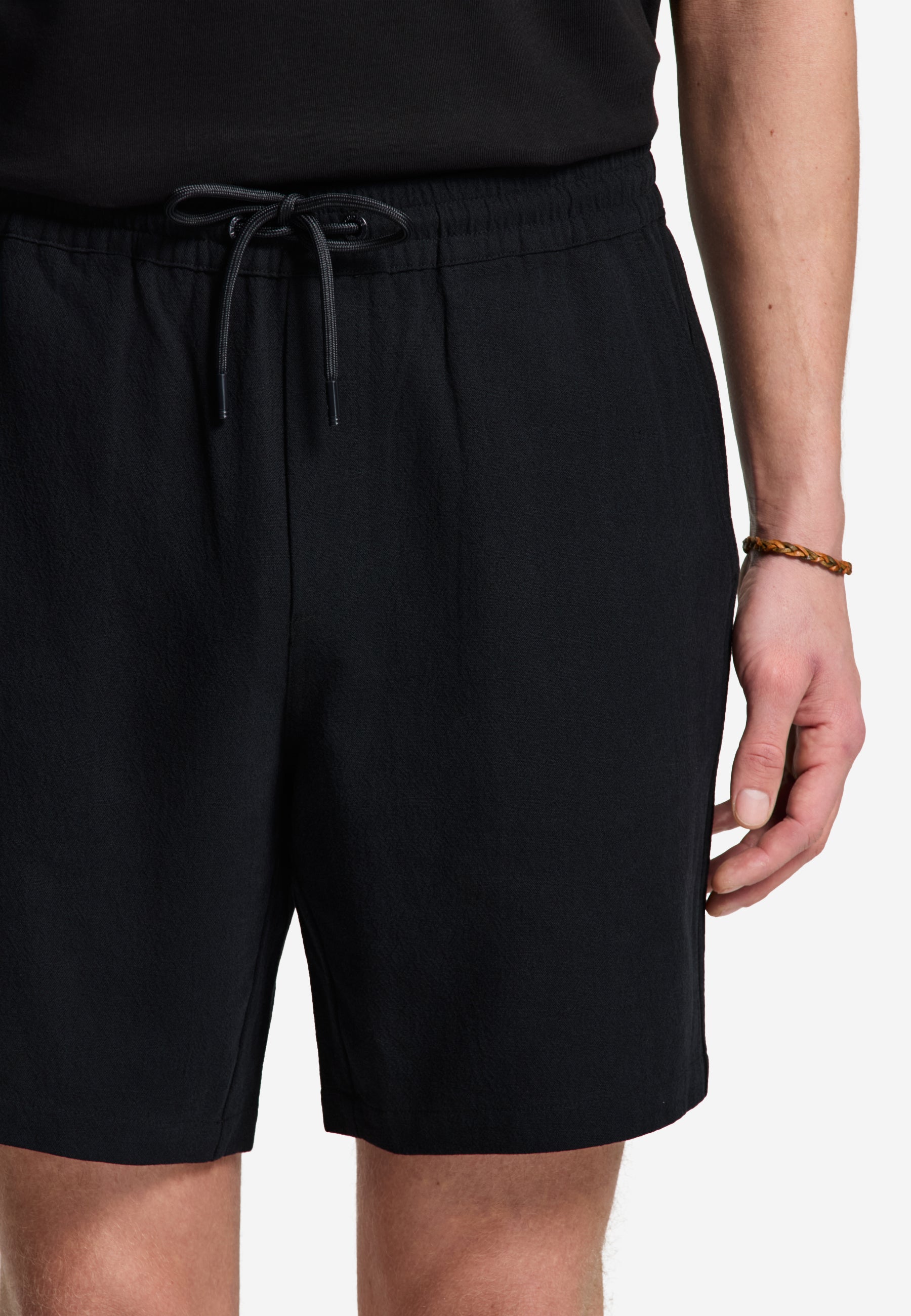 JOSH shorts crepe structure | black