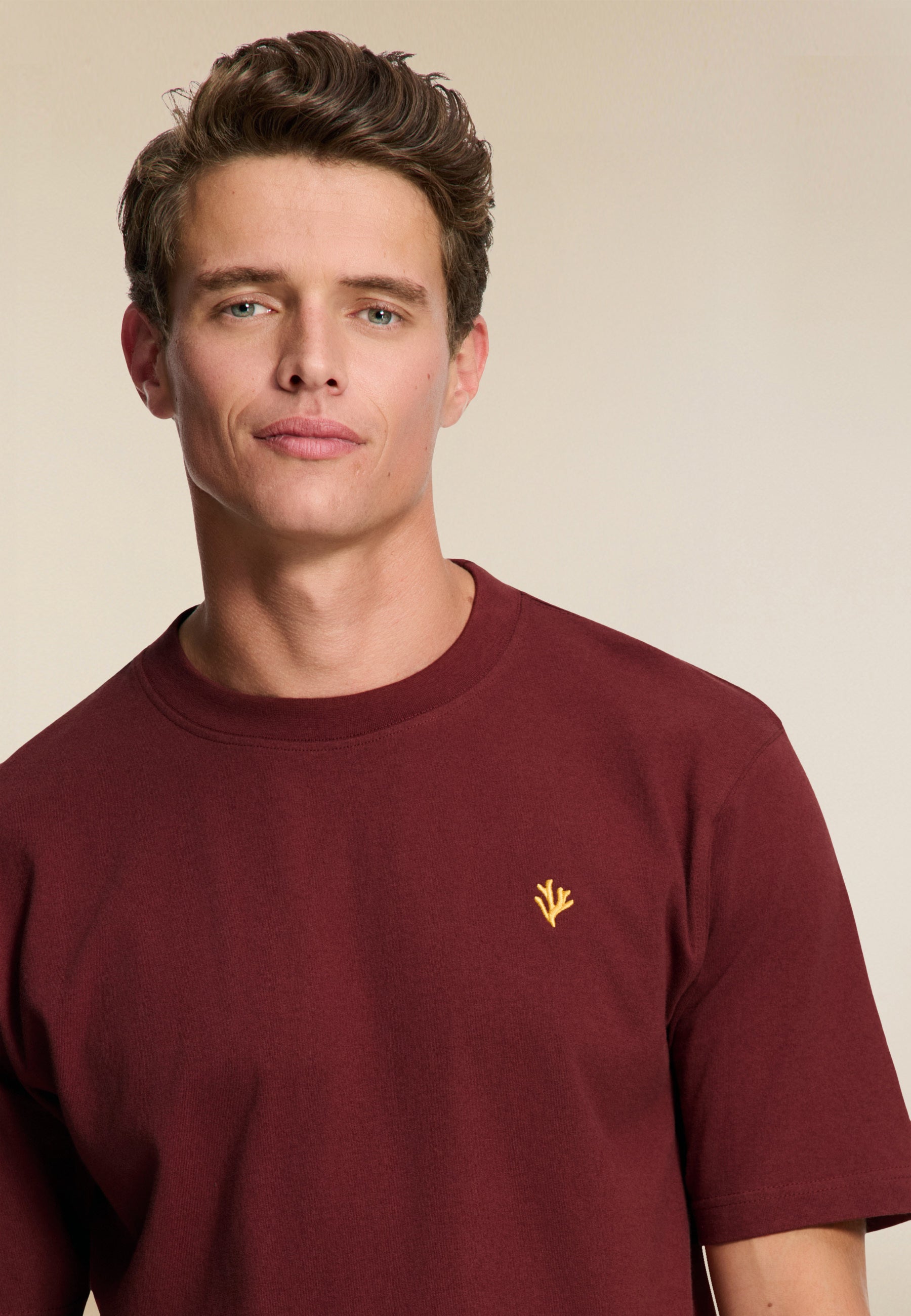 FINN relaxed t-shirt coral logo | red earth