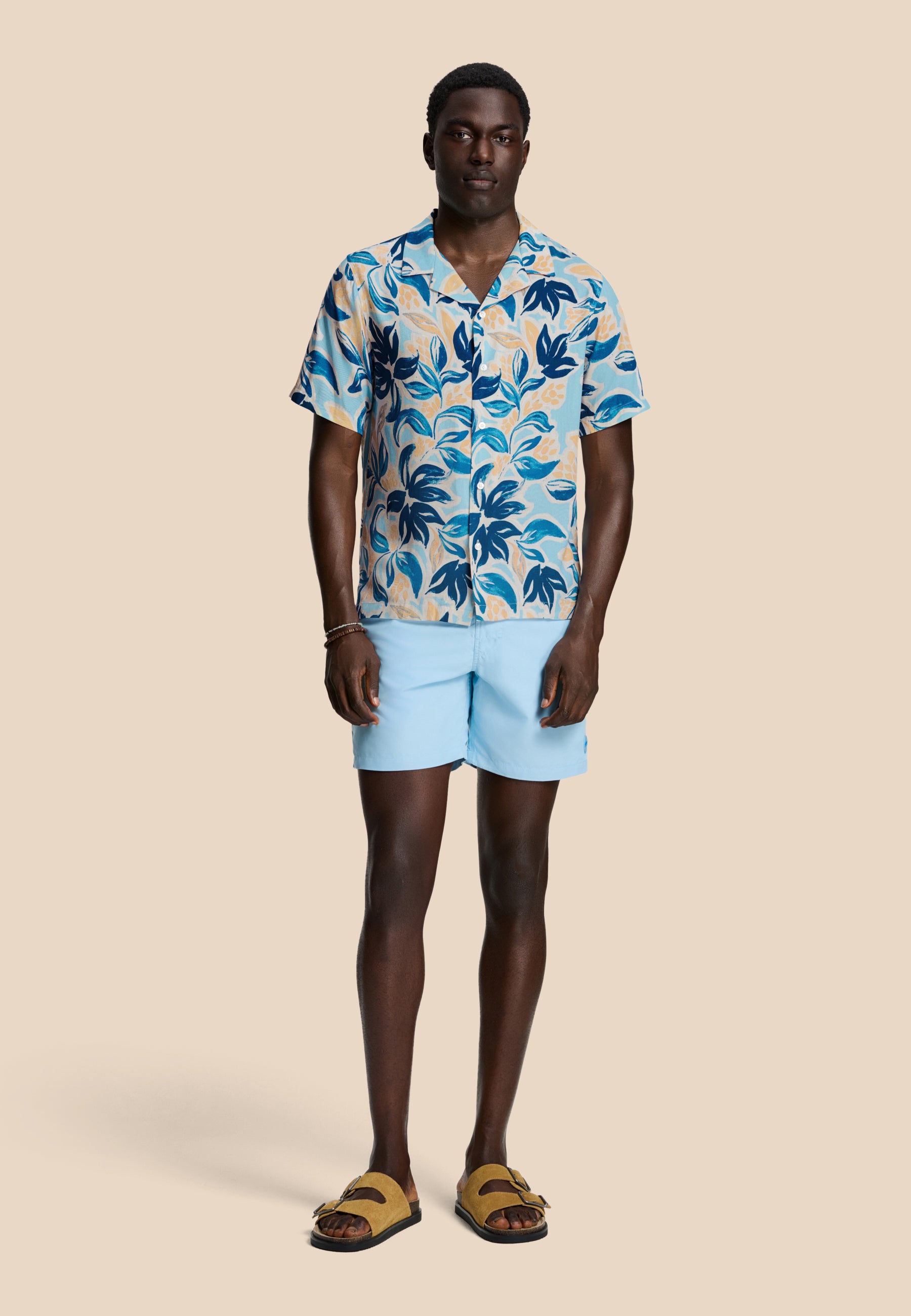 VIC short sleeve shirt floral leafs | blue sky