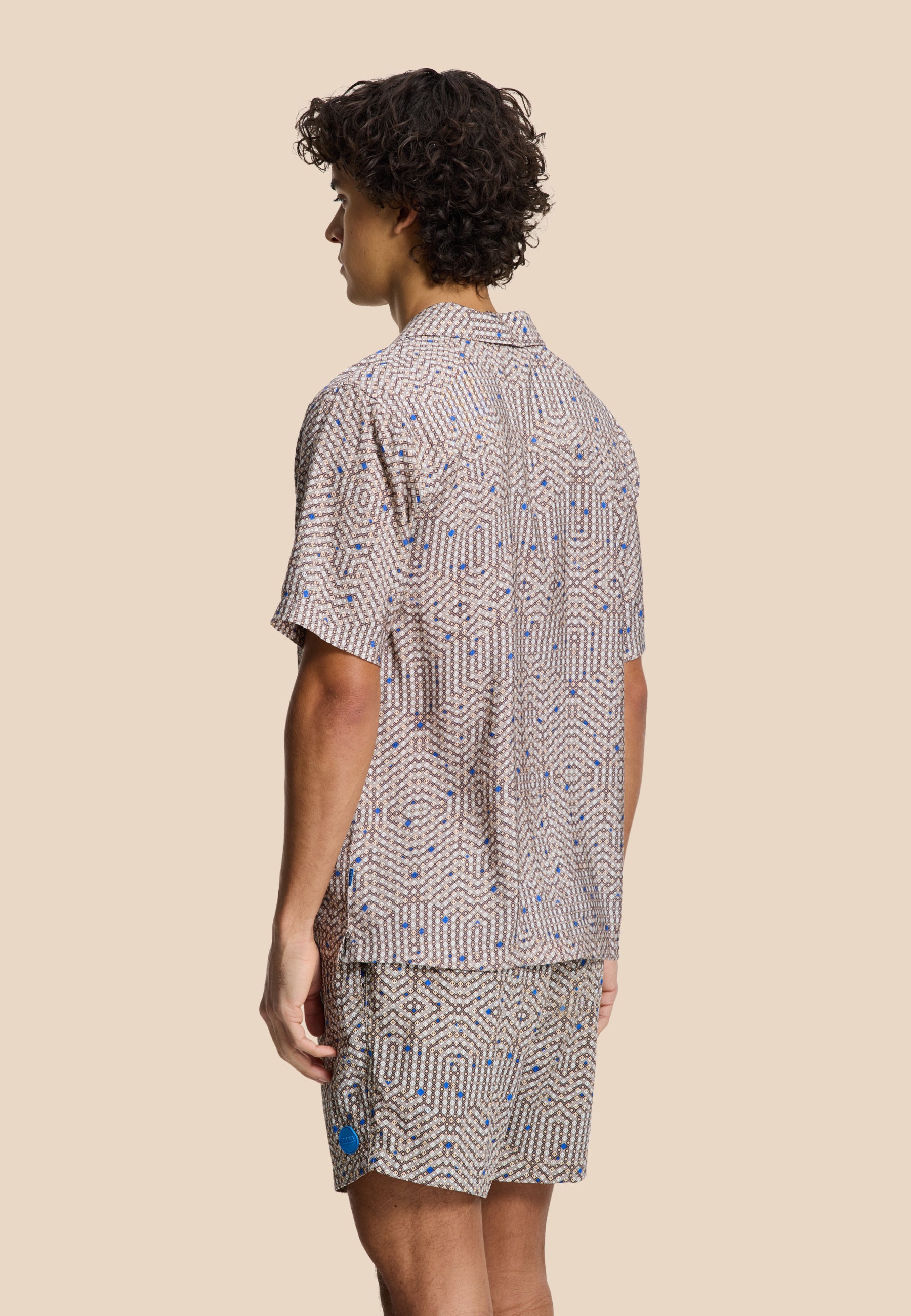 VIC short sleeve shirt geo storm | beige
