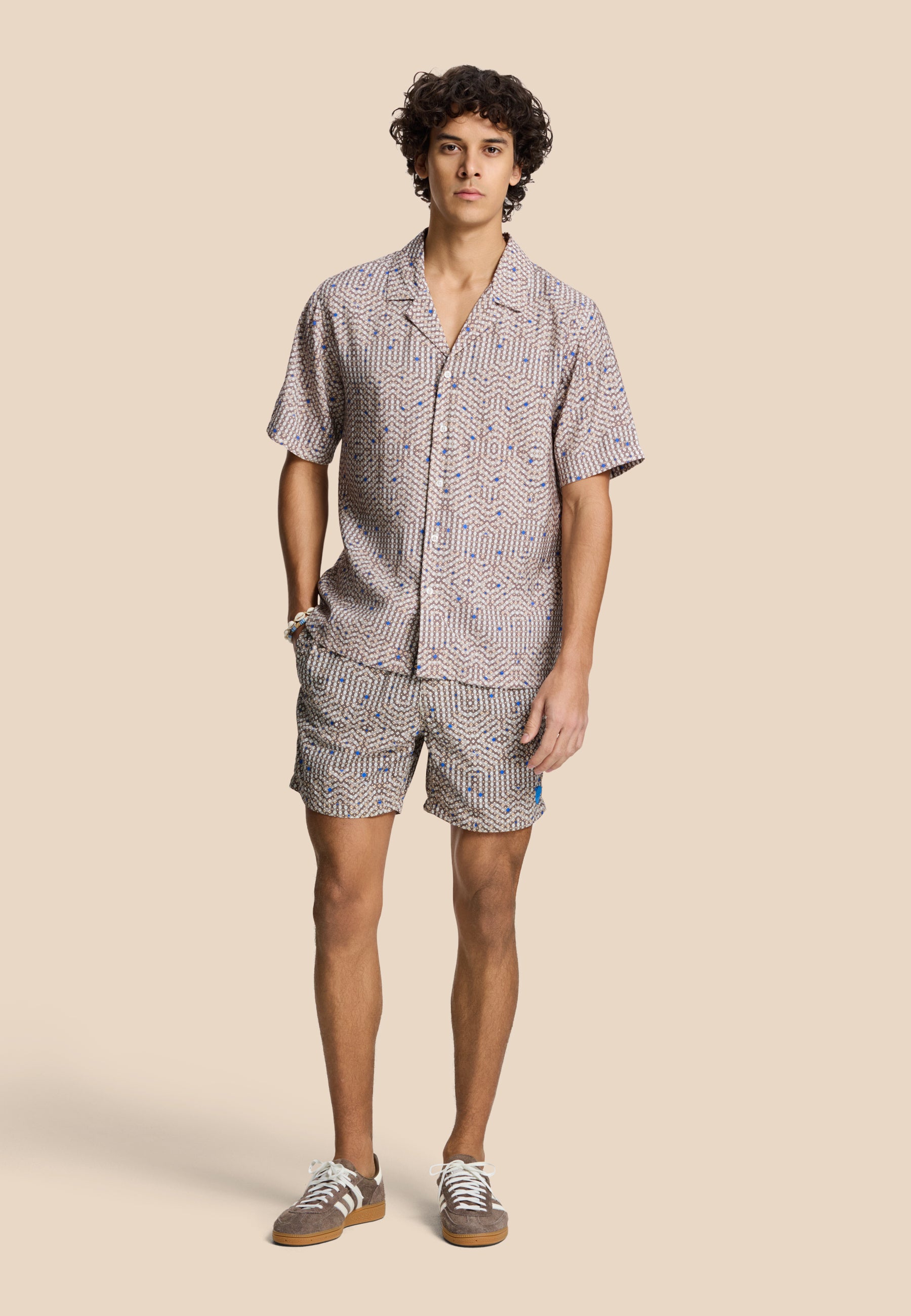 VIC short sleeve shirt geo storm | beige