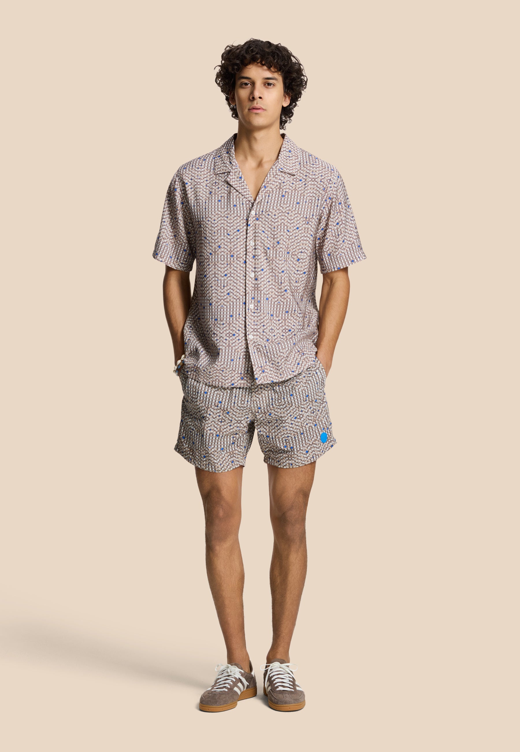 VIC short sleeve shirt geo storm | beige