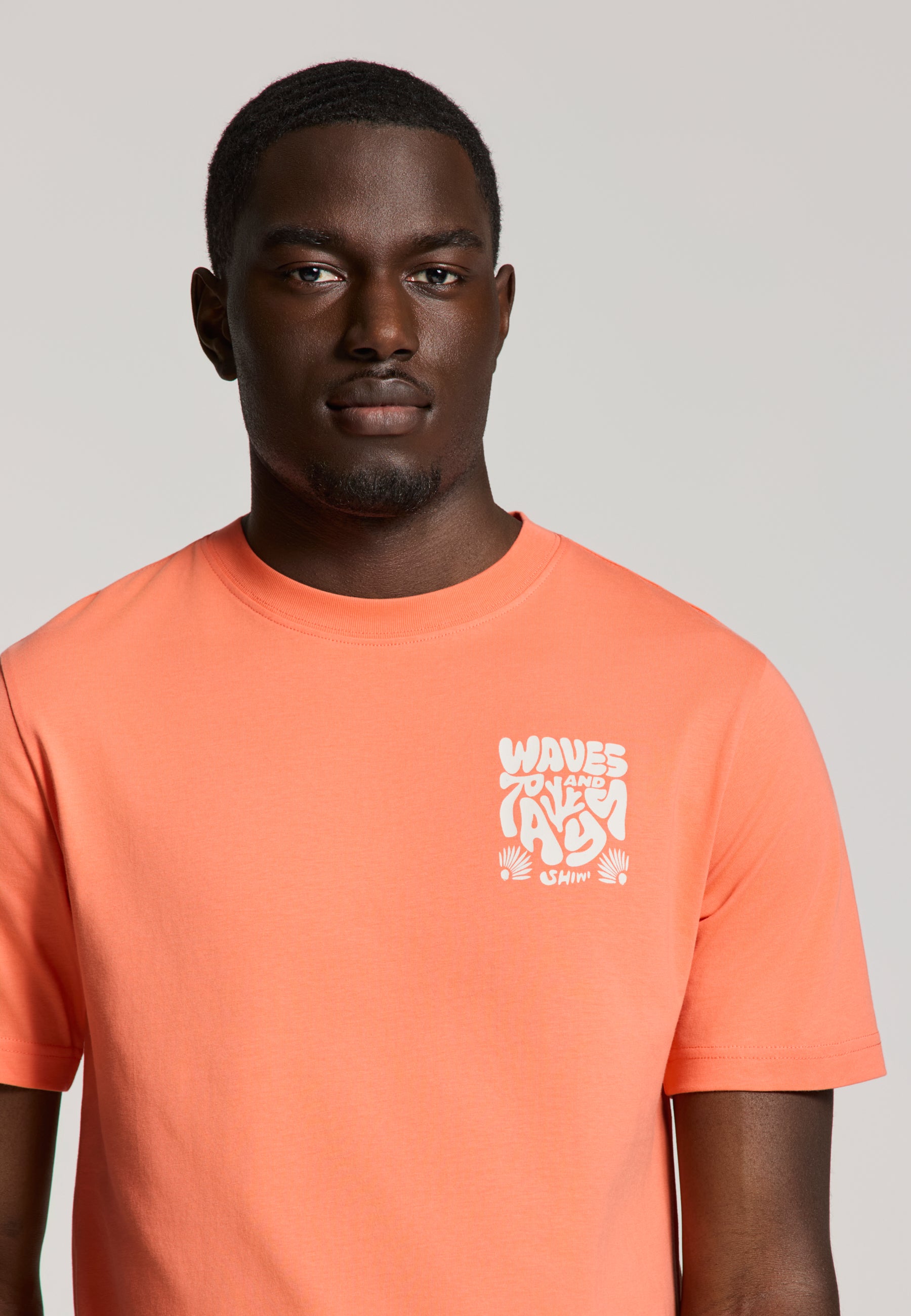 LIAM regular fit waves and rays t-shirt | orange coral