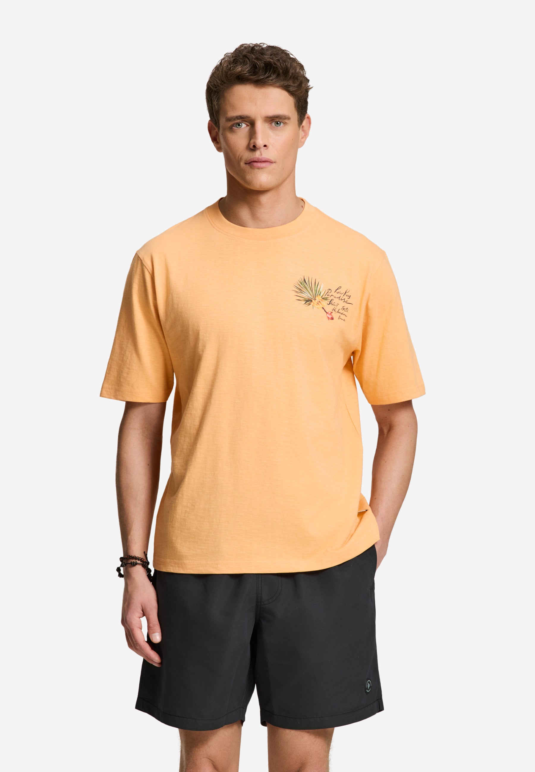 FINN relaxed fit banana breeze t-shirt | orange glow