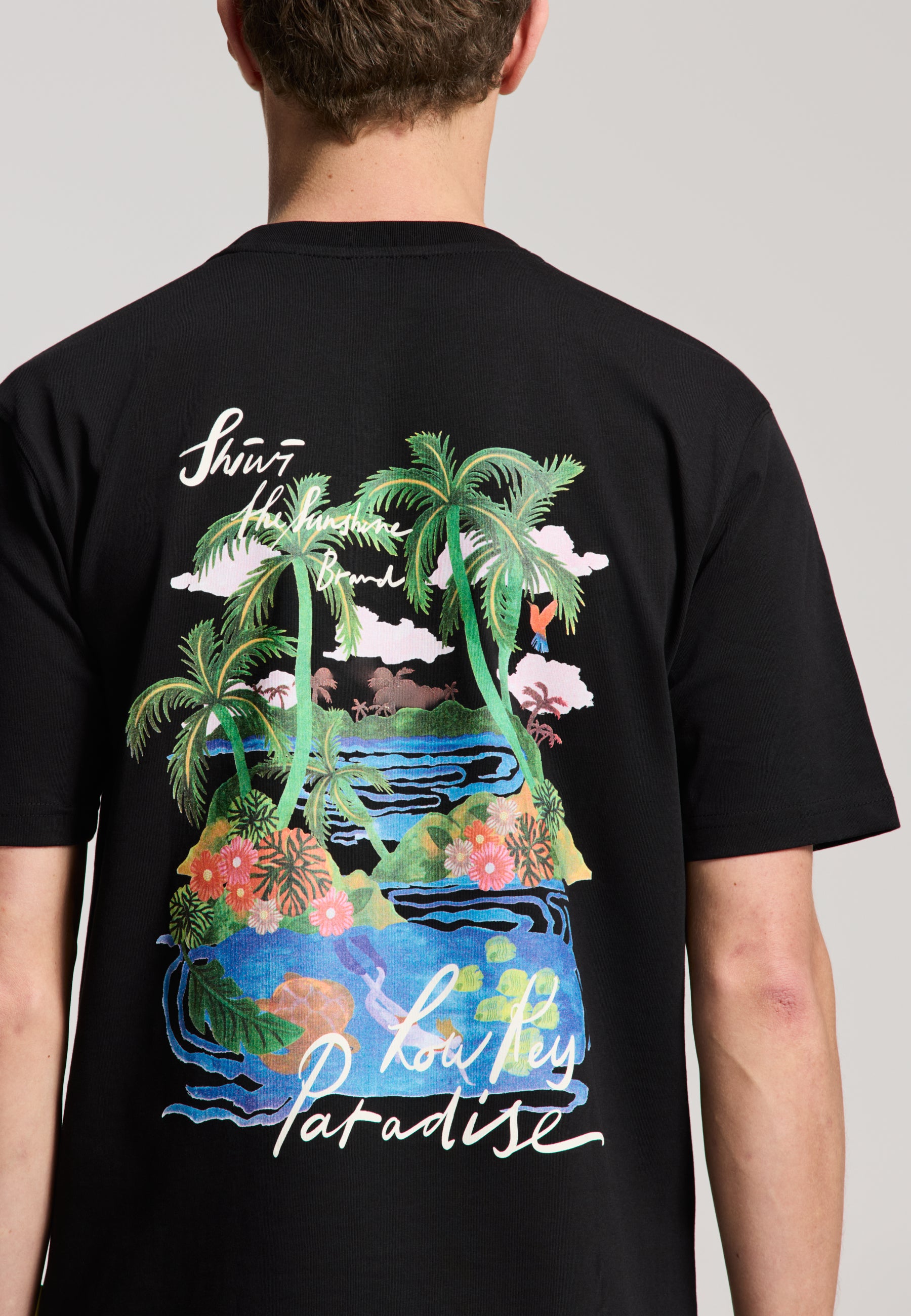FINN relaxed fit low key paradise t-shirt | black - Shiwi