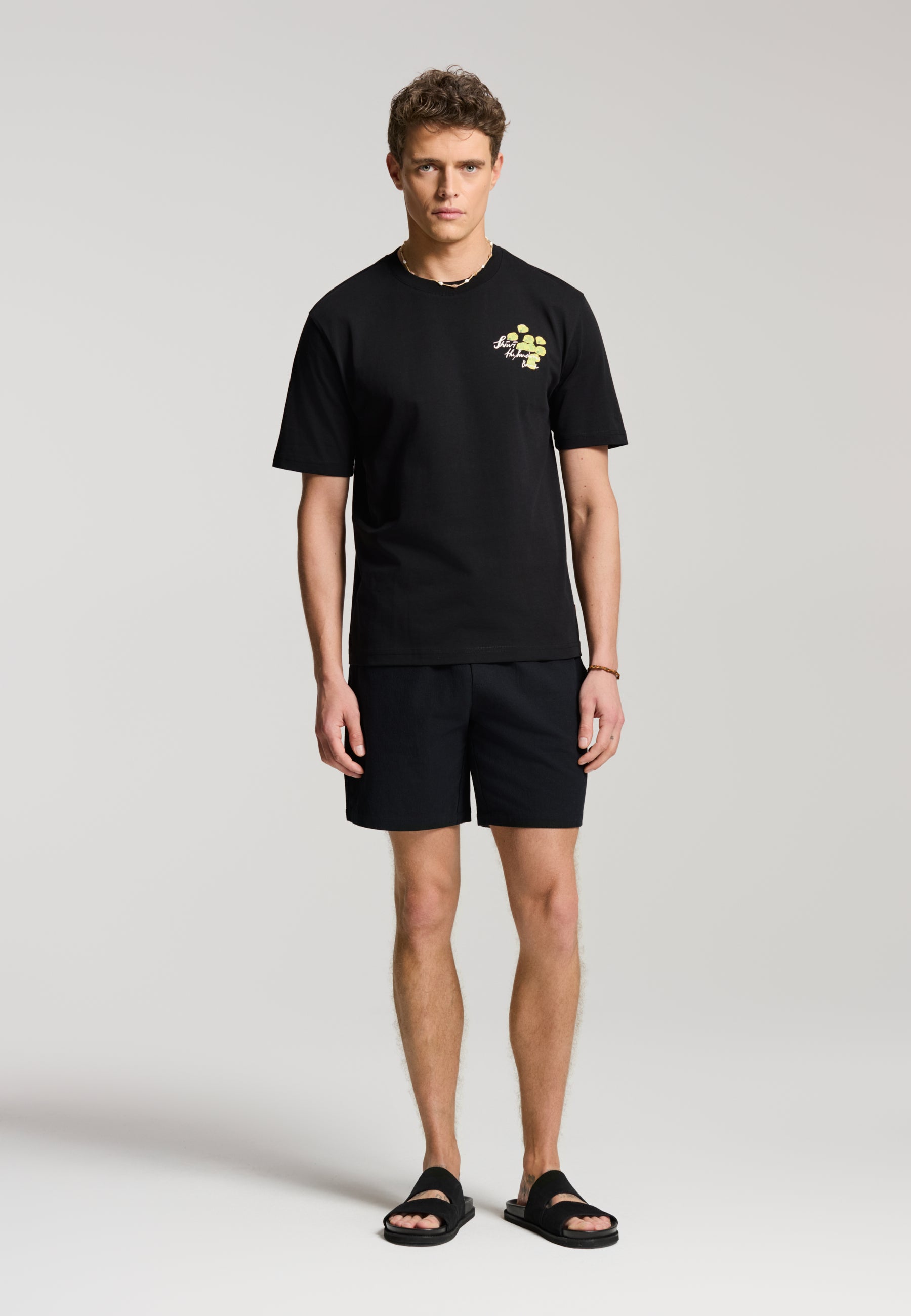 FINN relaxed fit low key paradise t-shirt | black - Shiwi