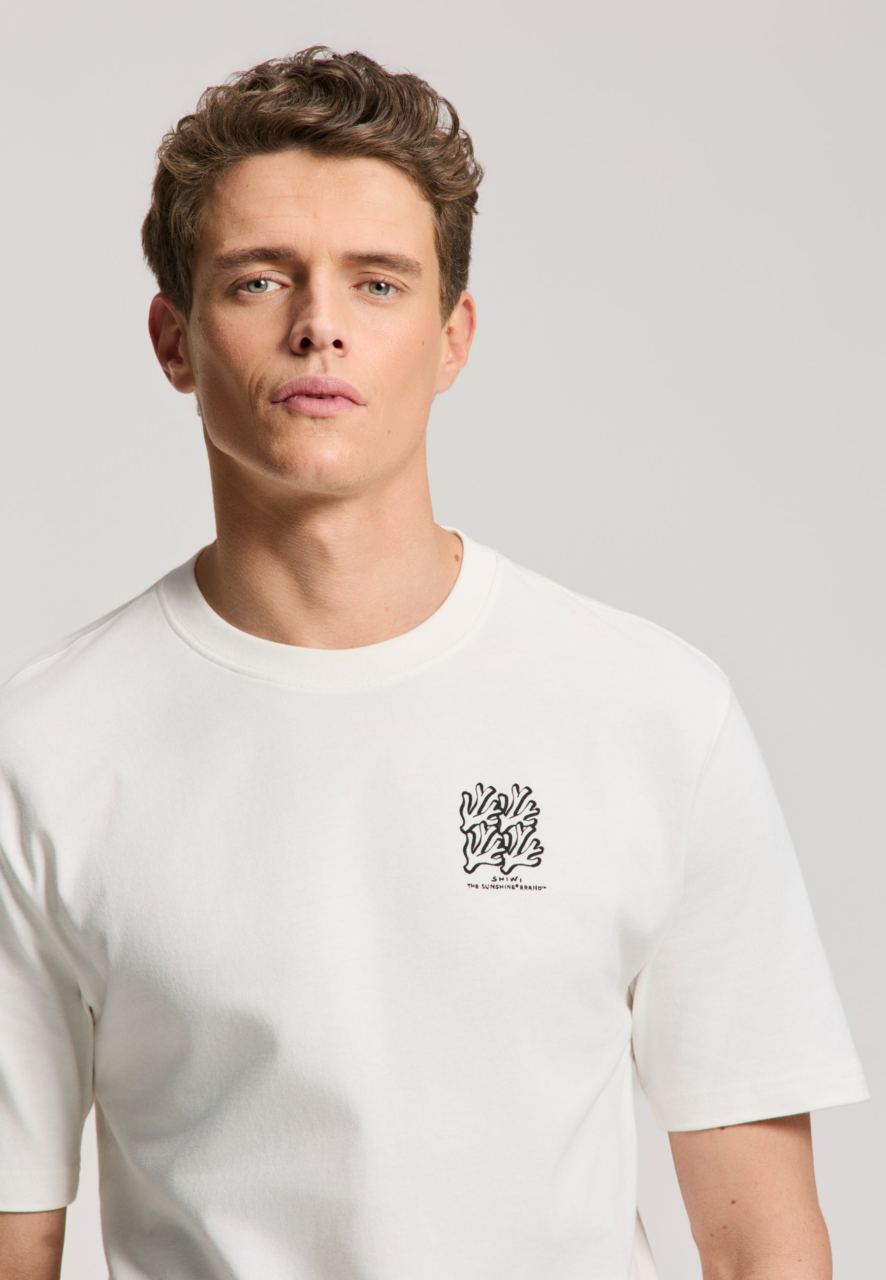 FINN relaxed fit coral grid t-shirt | white - Shiwi