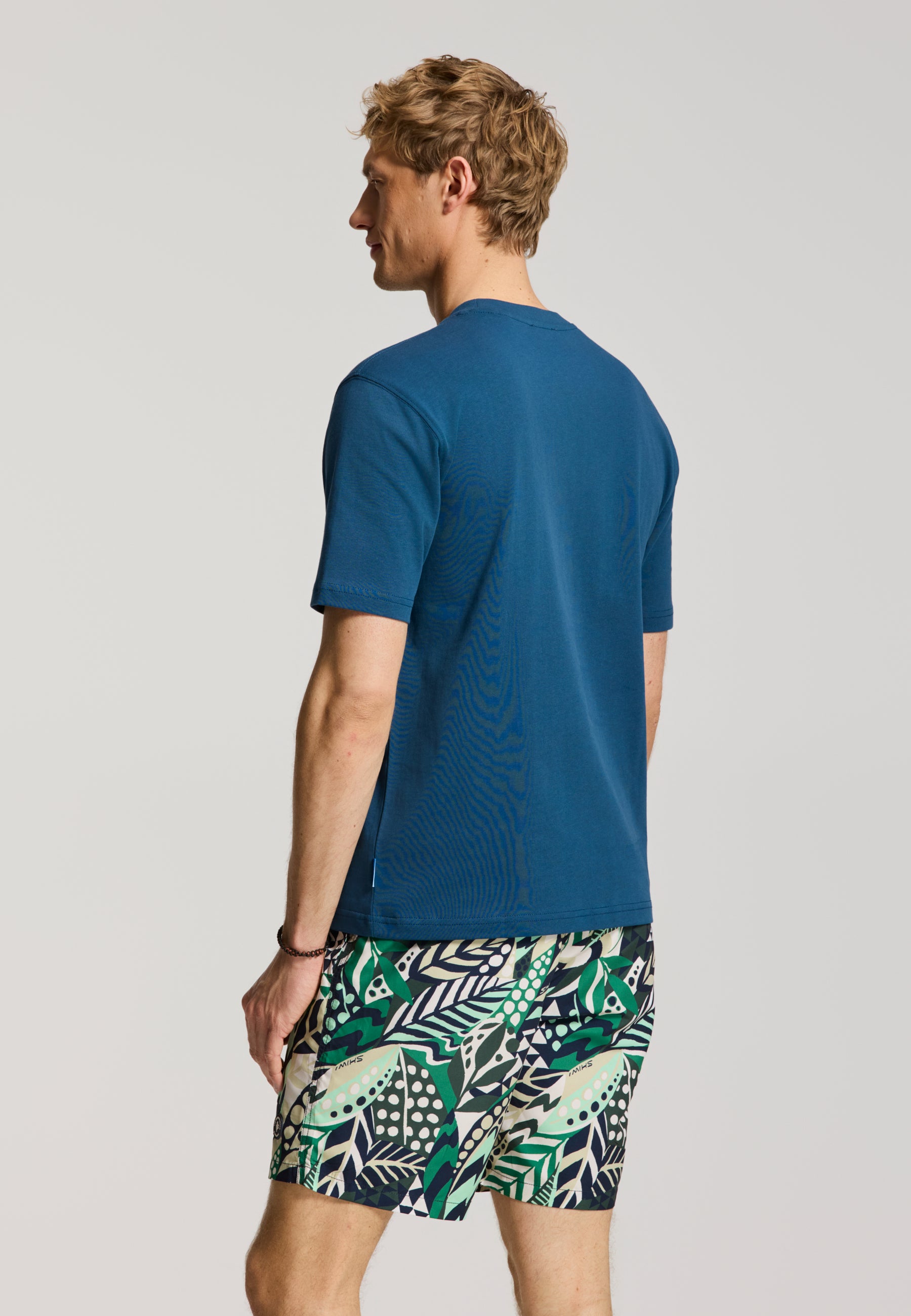 FINN relaxed fit coral grid t-shirt | blue slate