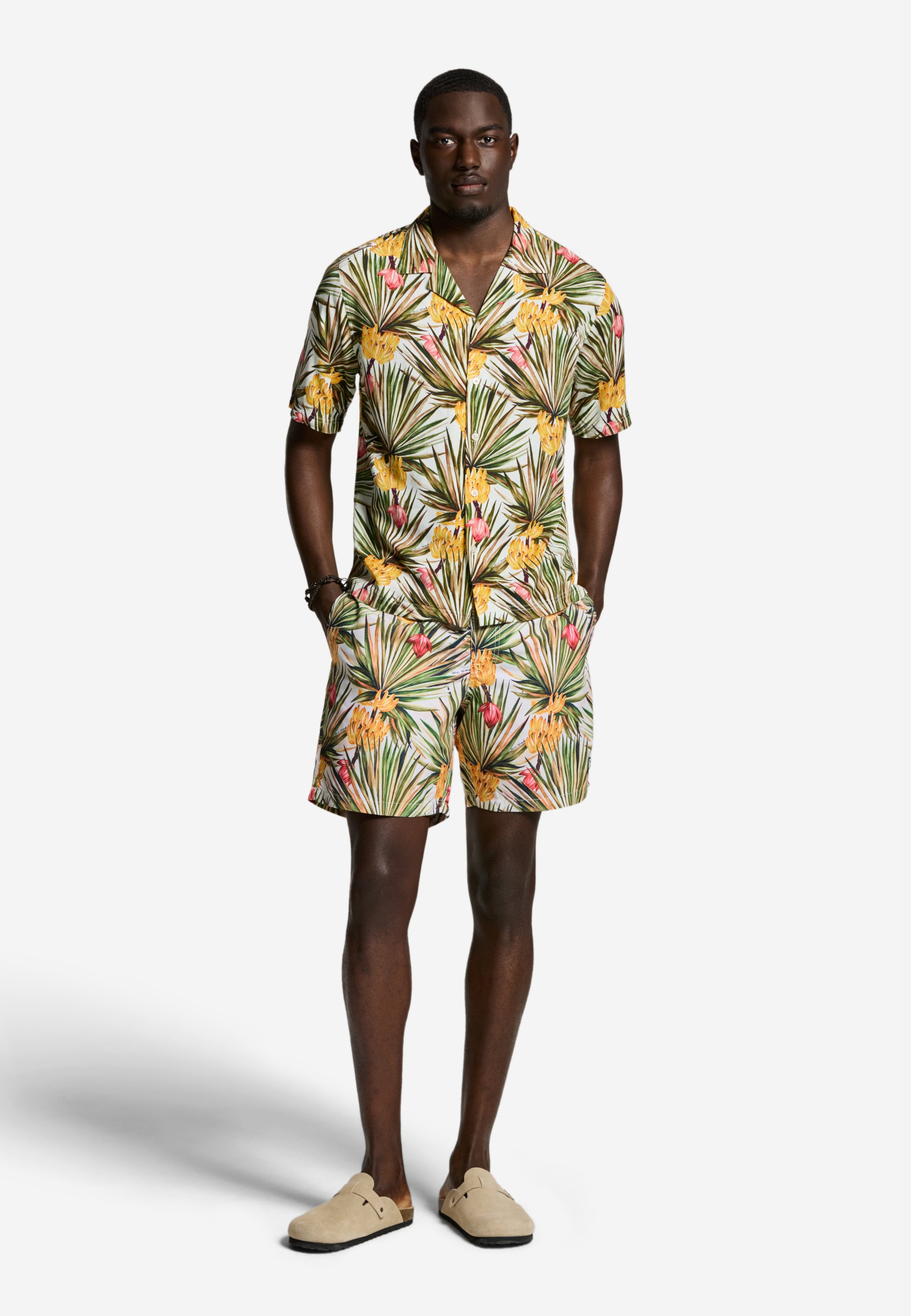 VIC banana breeze short sleeve shirt | green