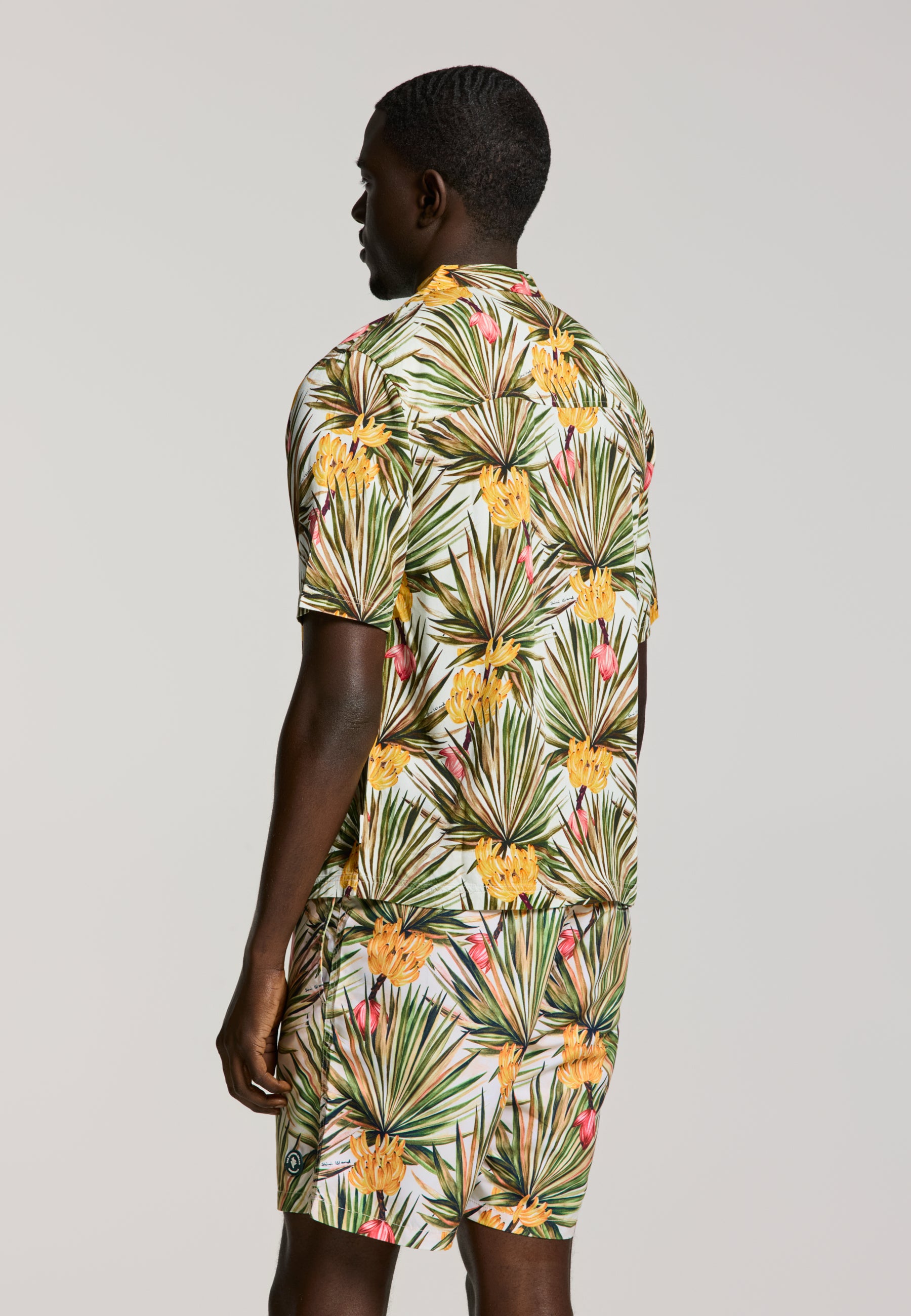 VIC banana breeze short sleeve shirt | green