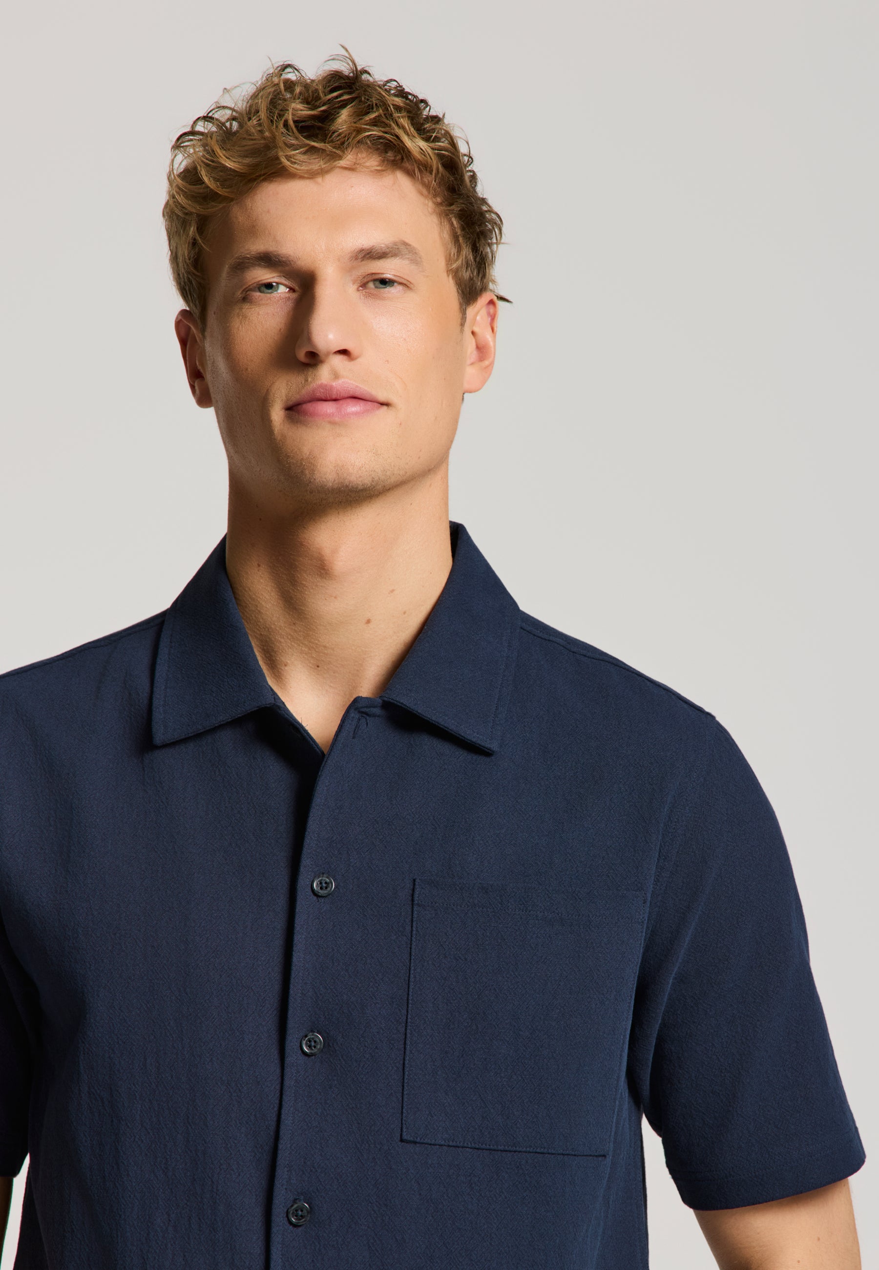 PHIL solid short sleeve shirt | blue dark navy