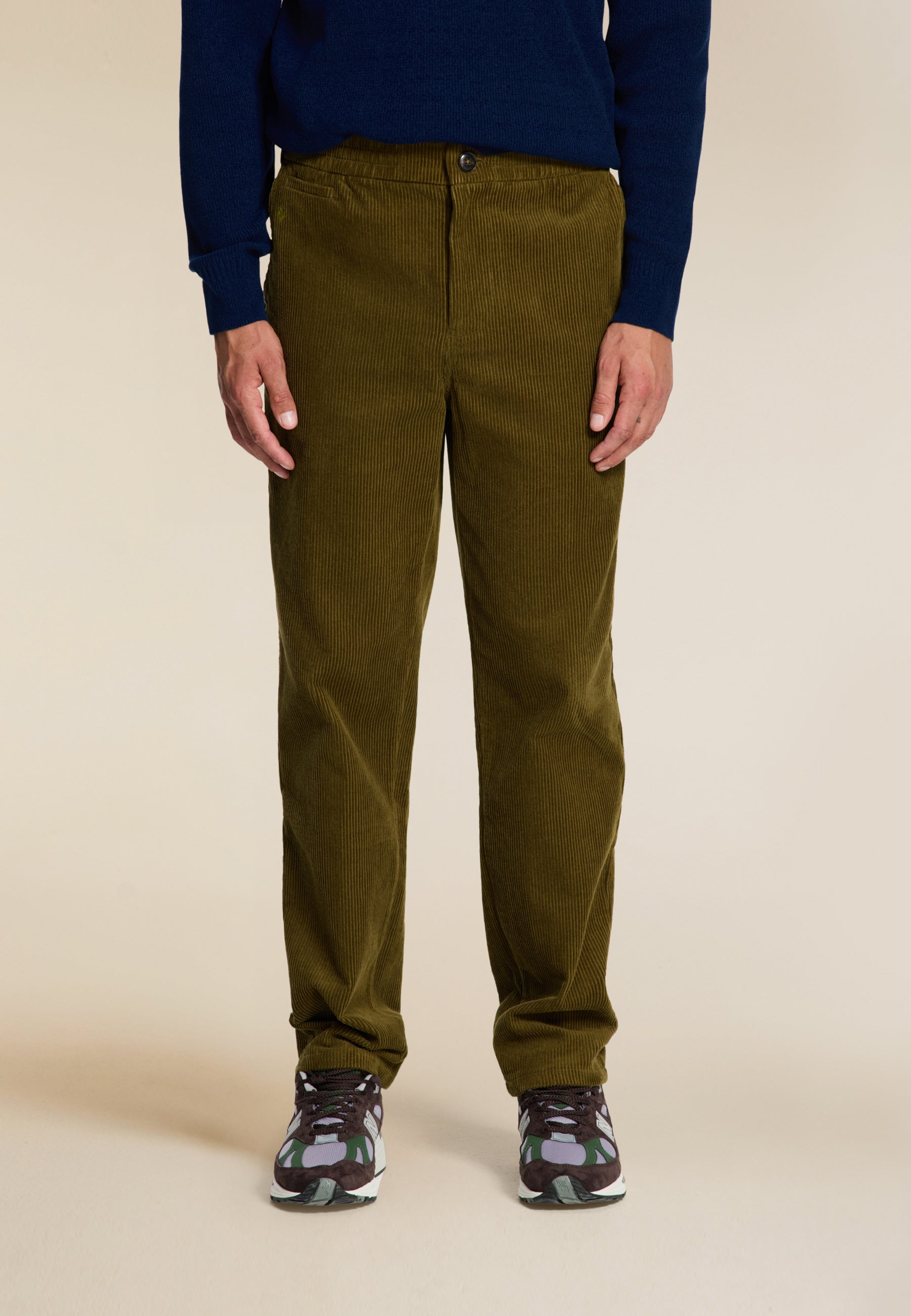 ALAN corduroy straight fit trousers | green olive