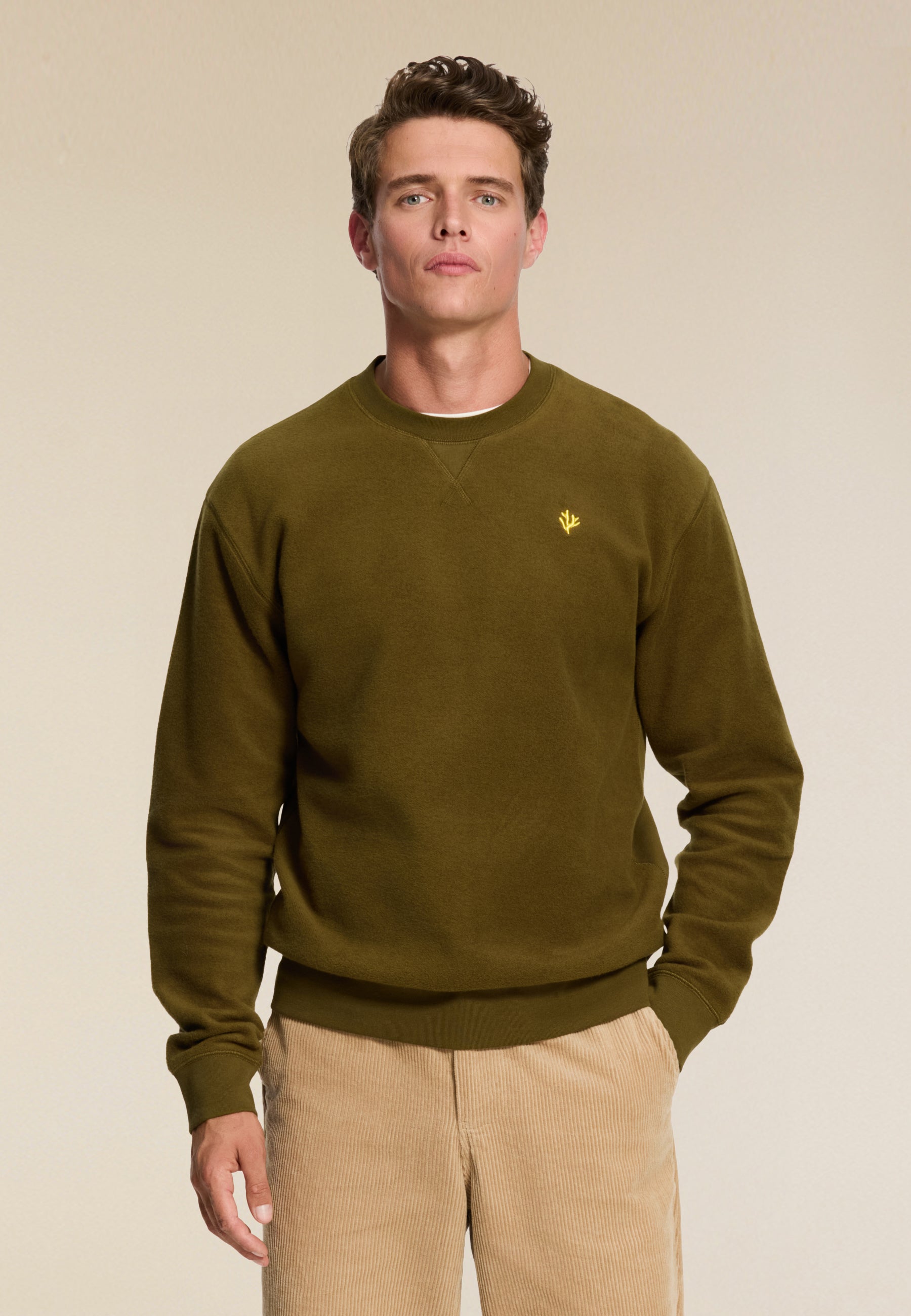 KYLE relaxed fit coral logo sweater | green olive