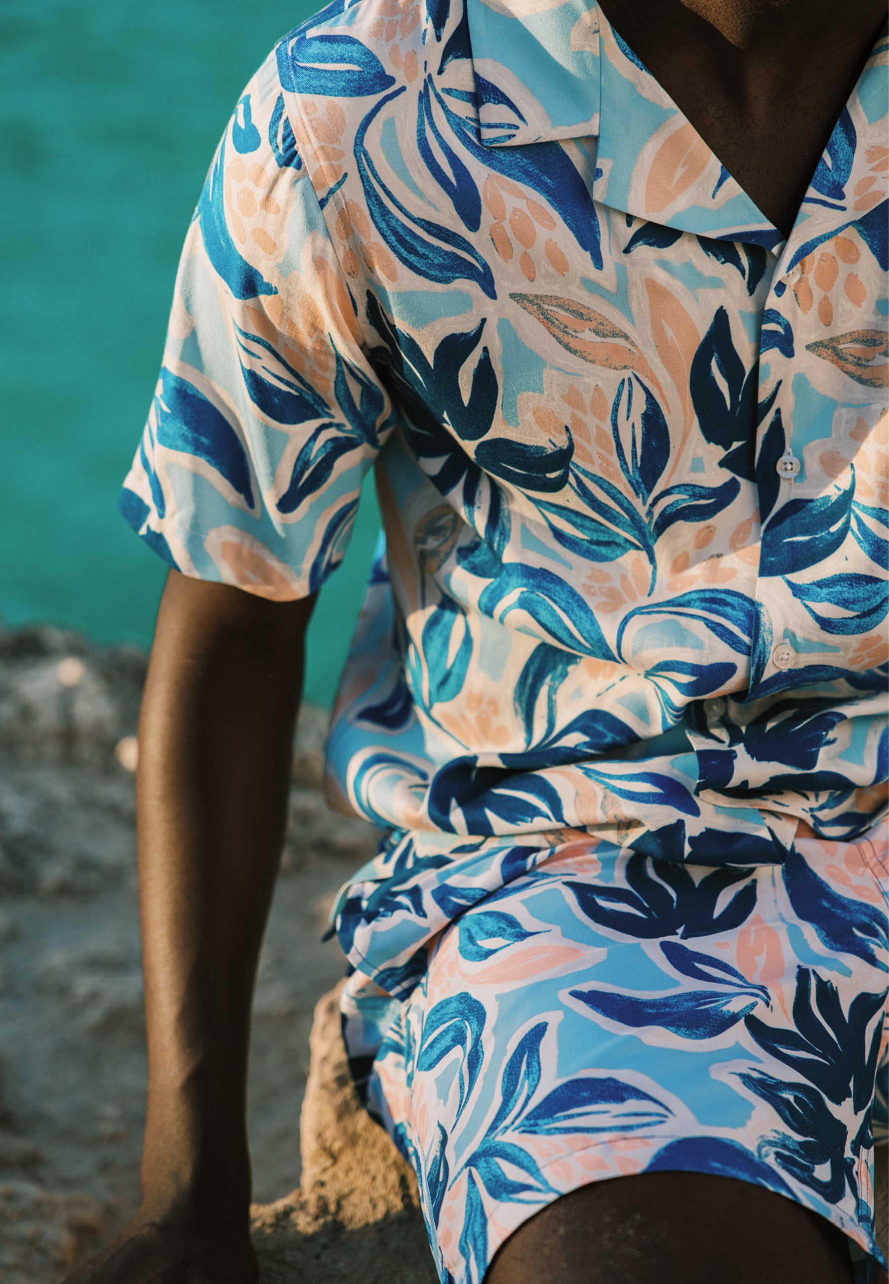 VIC short sleeve shirt floral leafs | blue sky