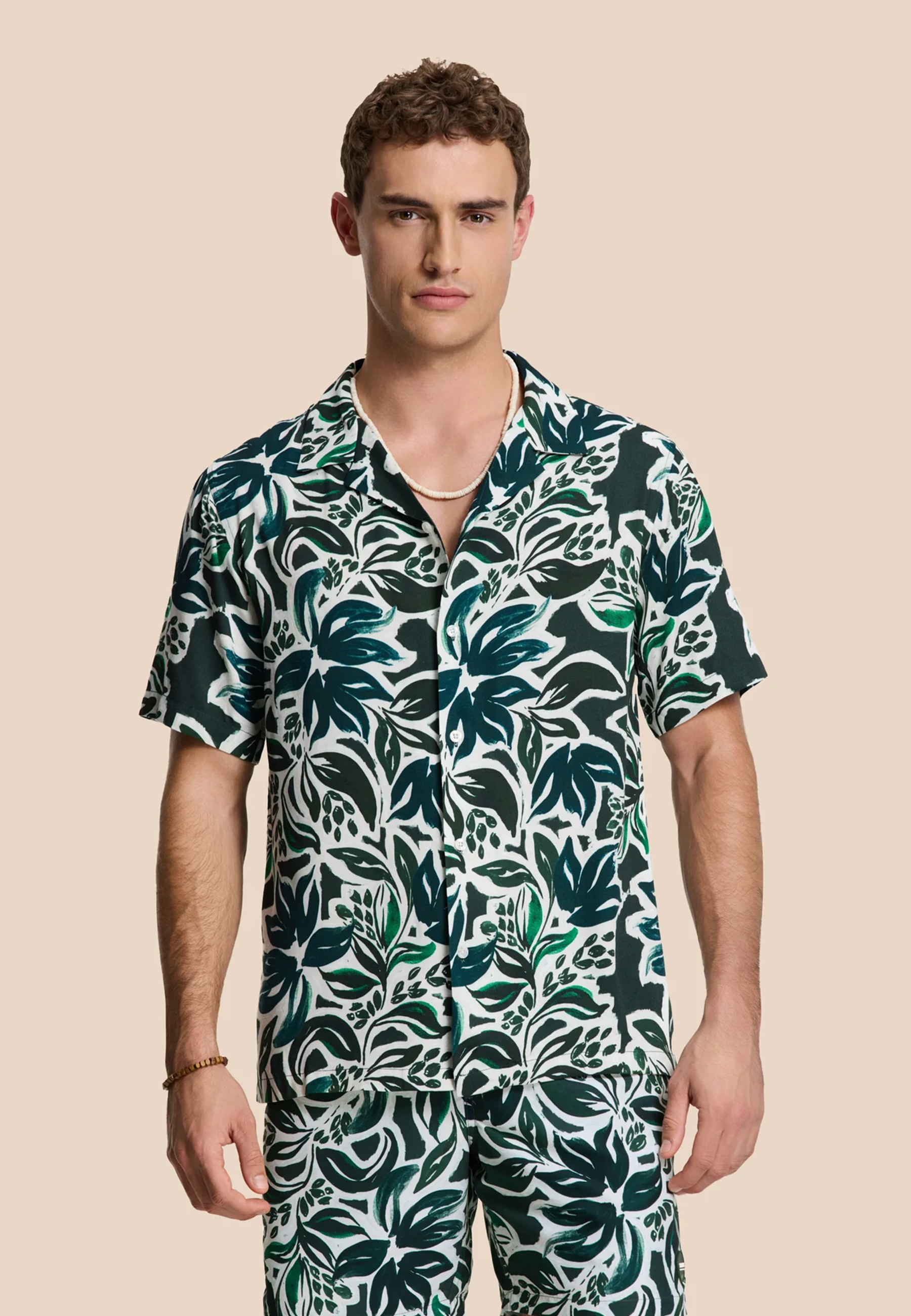 VIC short sleeve shirt floral leafs | green
