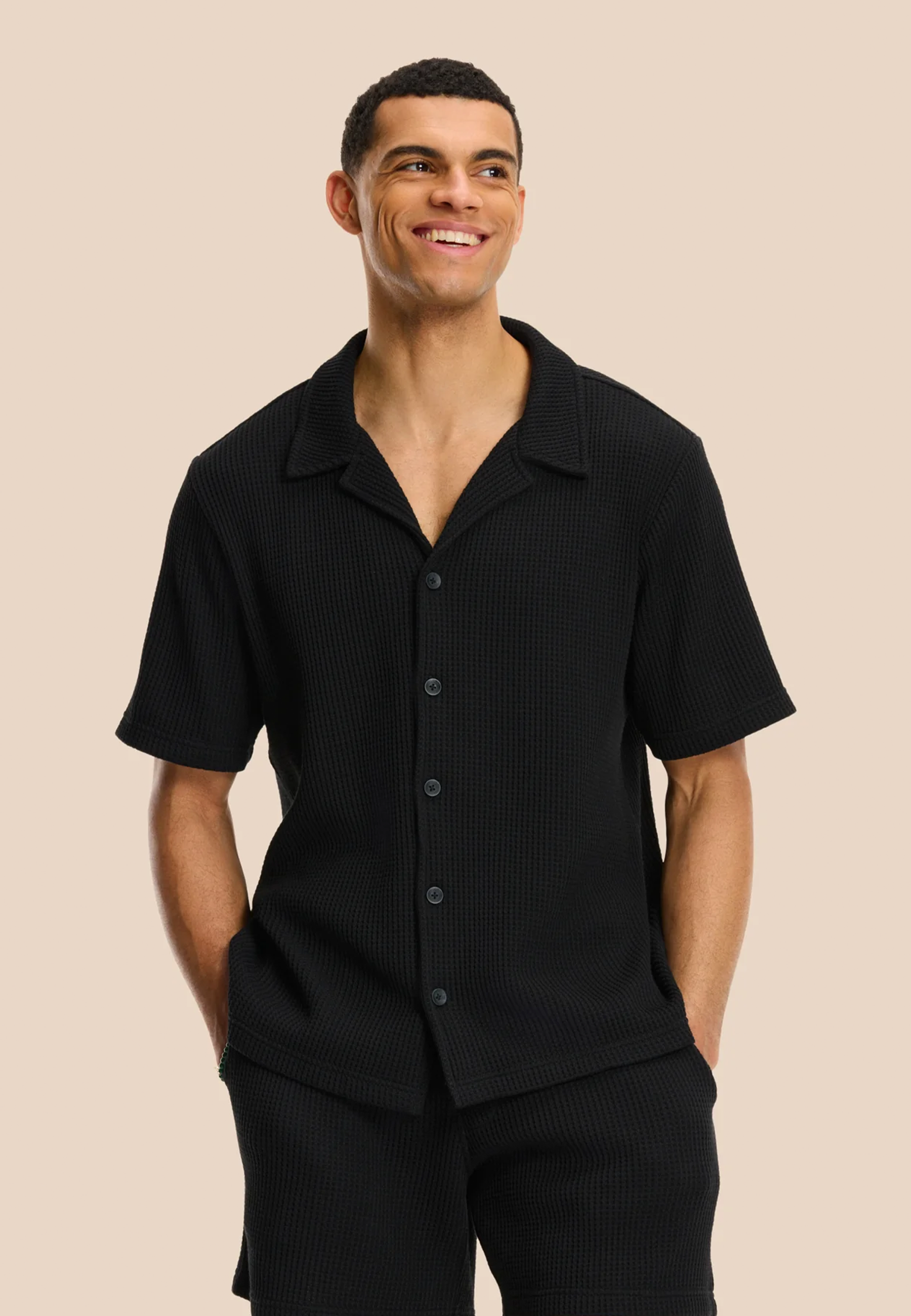 DEAN waffle structure shortsleeve | black