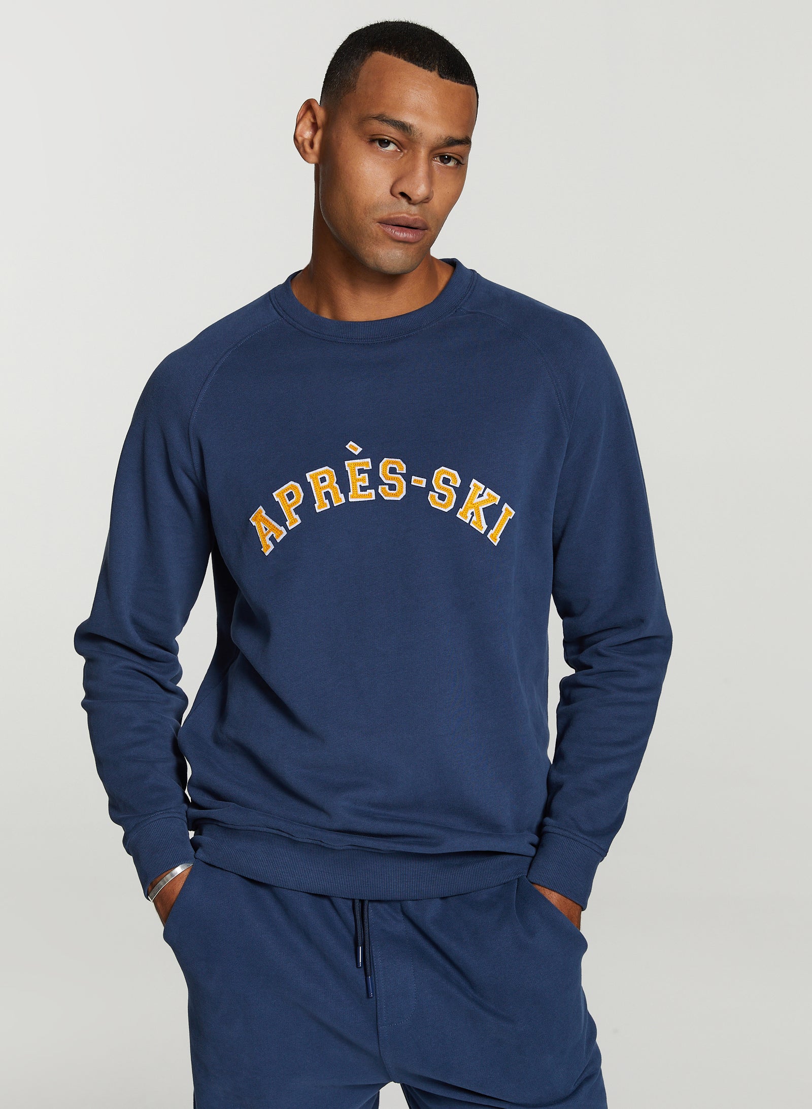 Men apres ski sweater