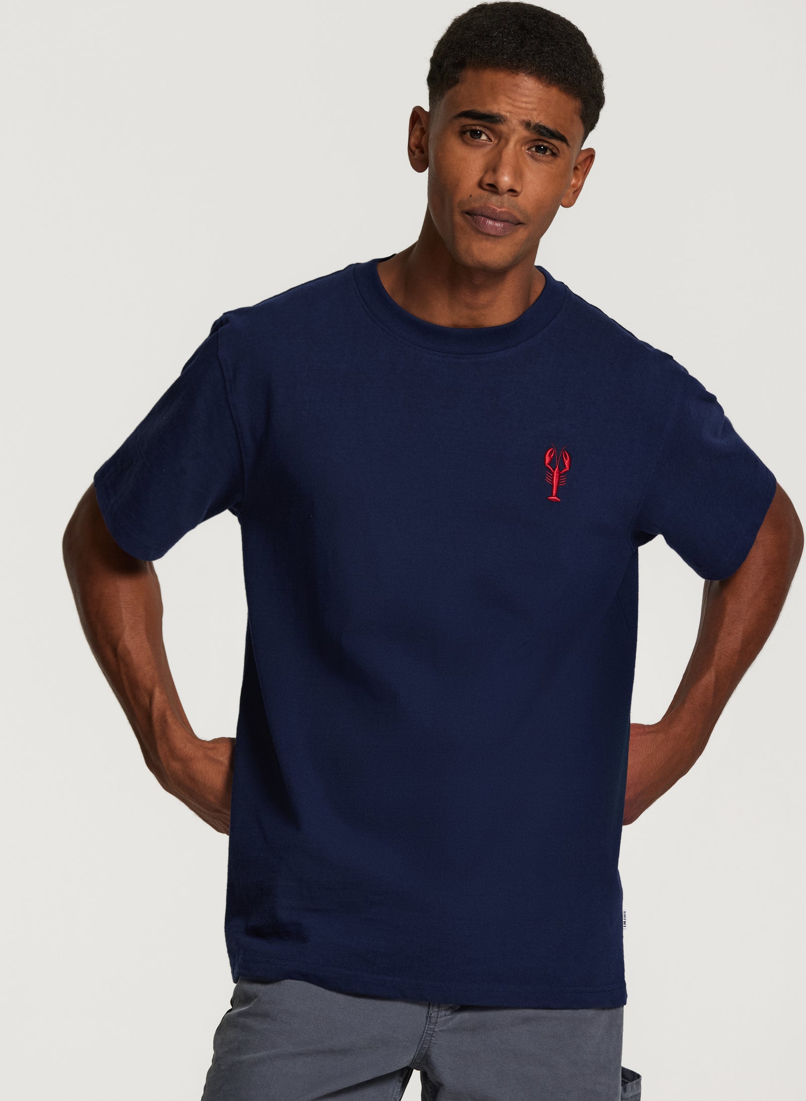 men tee lobster beach